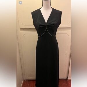 Black Sleeveless V-Neck Maxi Gown